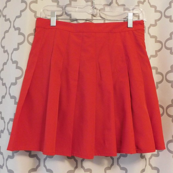 HALARA Dresses & Skirts - Halara - Red Tennis Skirt - M - NWT